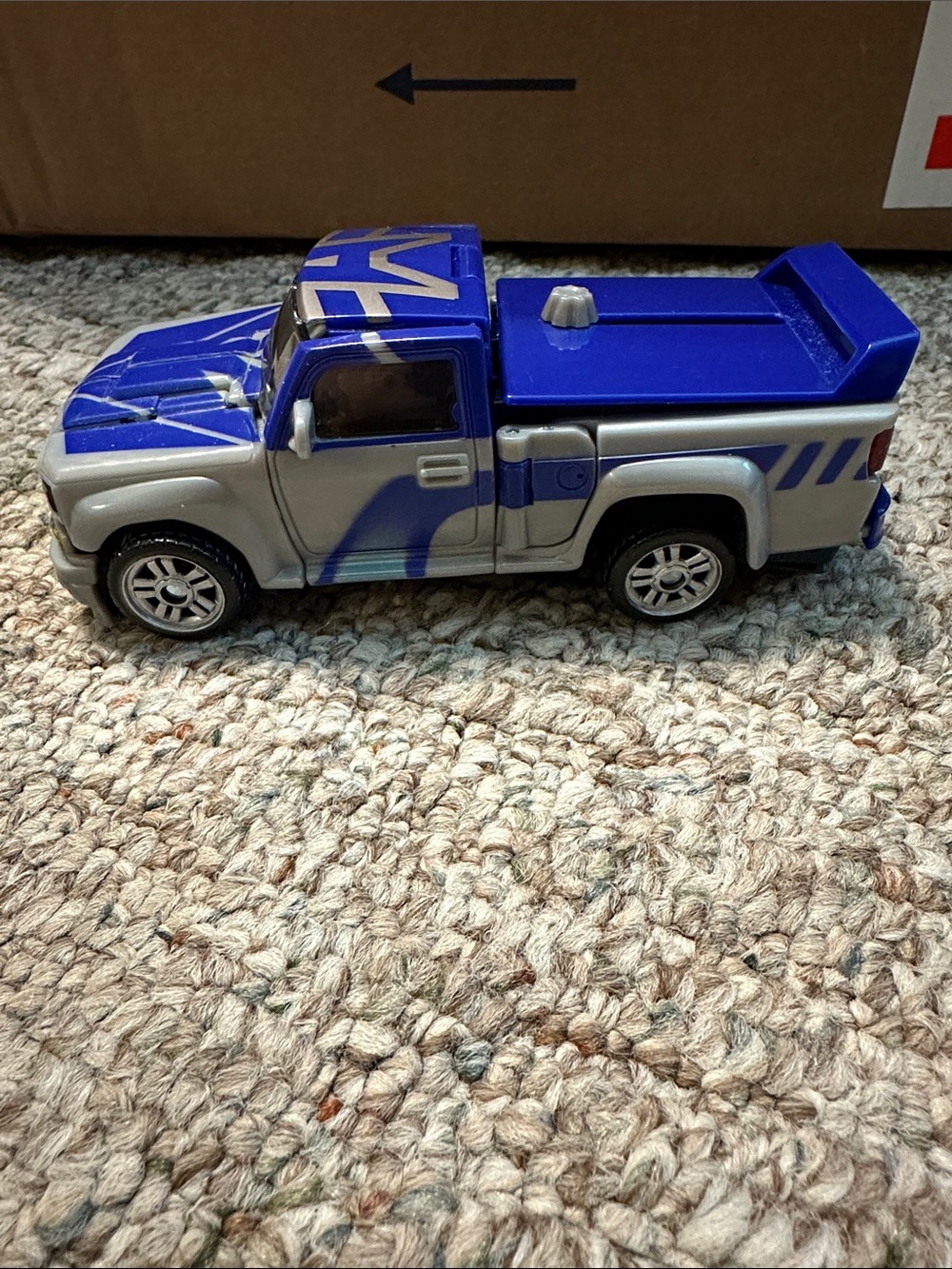 Transformers 2007 Movie Deluxe Class Dropkick Figure Complete